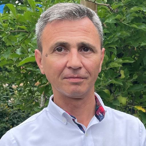 Fotografie Iulian-Laurenţiu DUMITRAŞCU