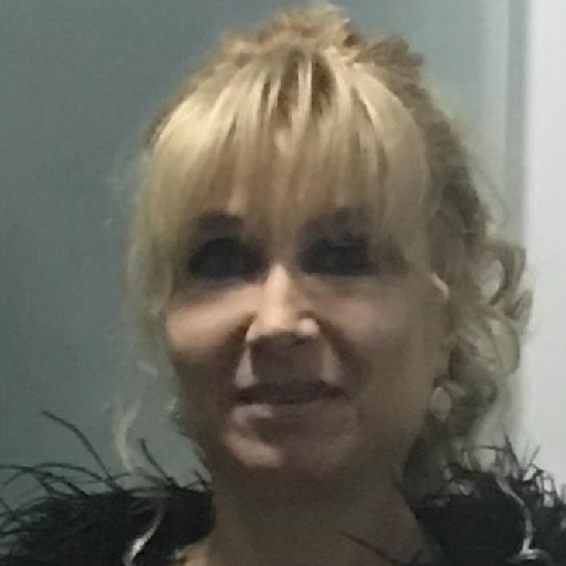 Fotografie ELENA HARSU