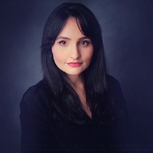 Fotografie EMANUELA-SILVANA IVAN-HANGANU