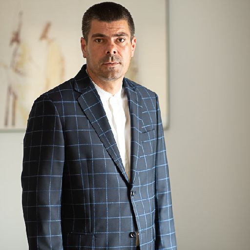 Fotografie ALEXANDRU-RADZVAN MATEESCU