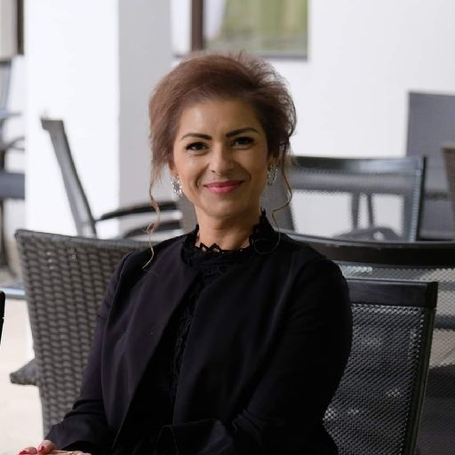 Fotografie Lorela-Iuliana UNGURIANU